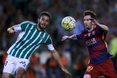 巴塞罗那新星：队长梦想与欧冠荣耀之旅